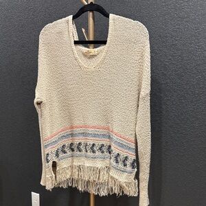 Hollister Fringe Knit Sweater – Size Medium